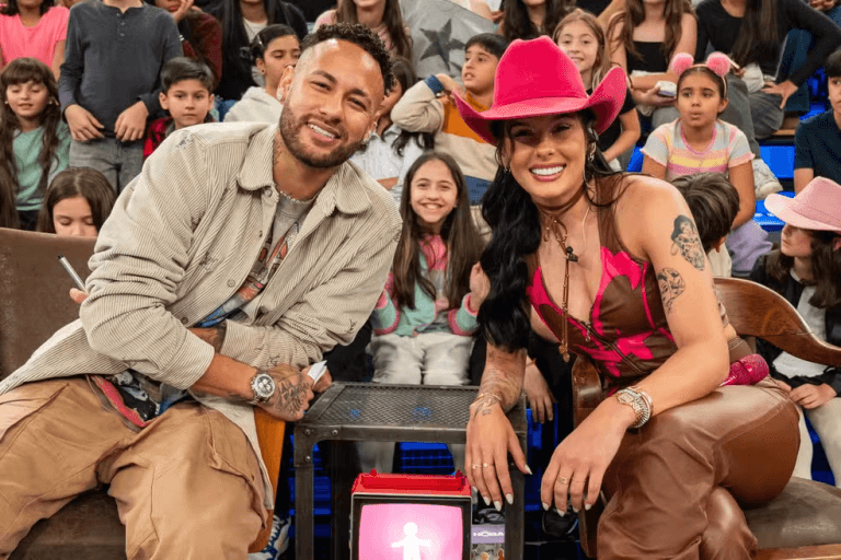 Neymar, Ana Castela e mais celebram o mês das crianças no Altas Horas.