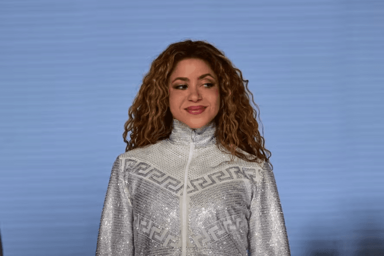 Shakira em Copacabana: Estrela latina confirma megashow gratuito no Rio em maio.