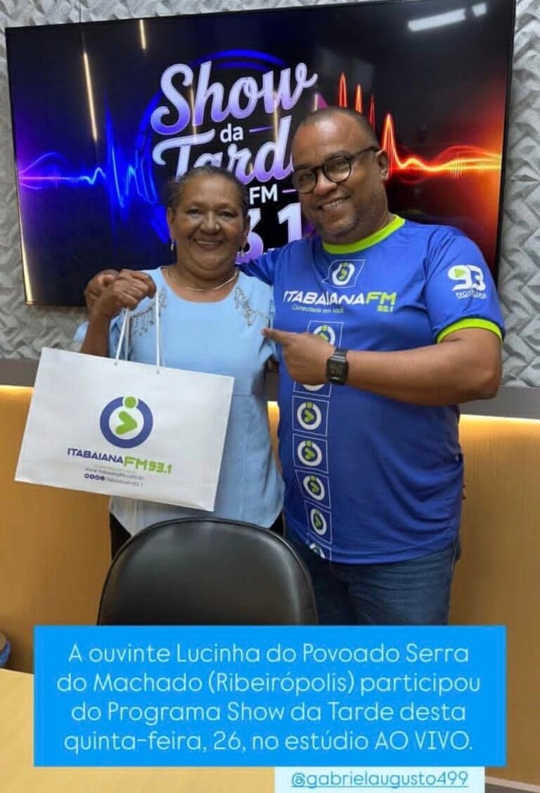 Ouvinte Lucinha visita estúdio da Itabaiana FM durante o “Show da Tarde”