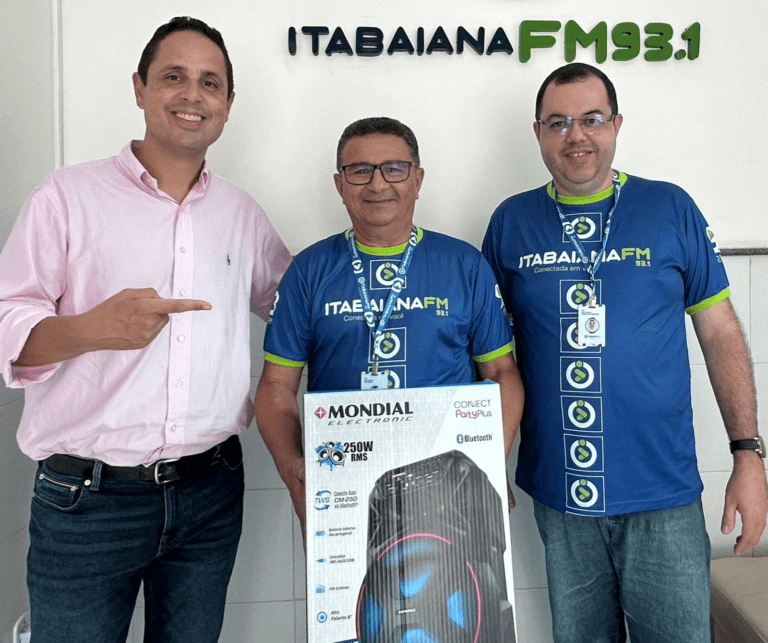 Destaque em Vendas: Apresentador Clei Diaz é premiado pela direção da Itabaiana FM 93.1