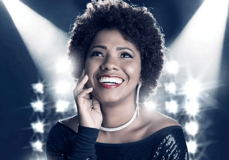Cantora Thalita Pertuzatti retoma show tributo “Whitney Houston Forever”