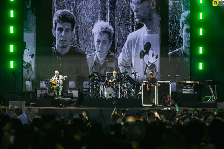 Na Praia Festival confirma programação de 2026 com Titãs, Marisa Monte e apresentação especial de Emicida e Mano Brown