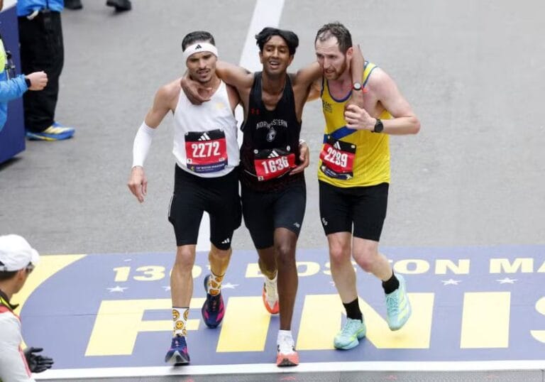 Brasileiro ajuda rival a completar Maratona de Boston e ganha manchetes internacionais