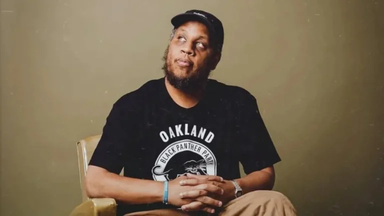 Kamau lança EP “4F” inspirado em apartamento do Brooklyn