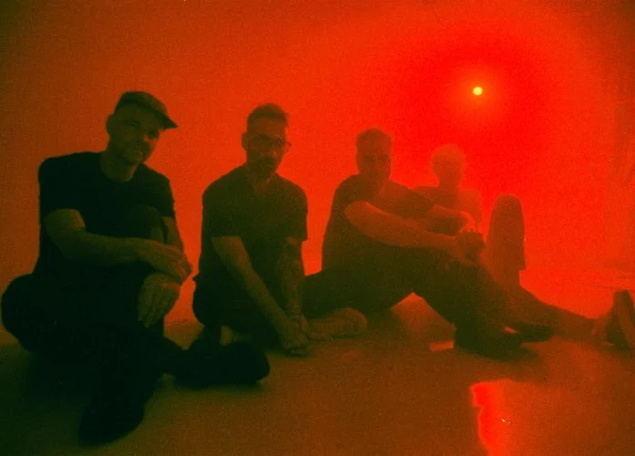 American Football lança “LP4” com sonoridade mais sombria e participações especiais