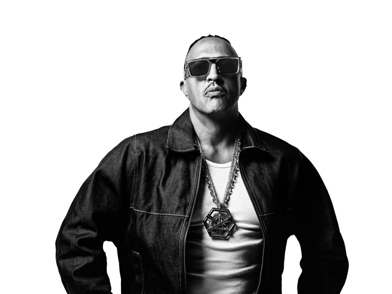 Mano Brown é confirmado no C6 Fest 2026 e assume vaga deixada por Dijon
