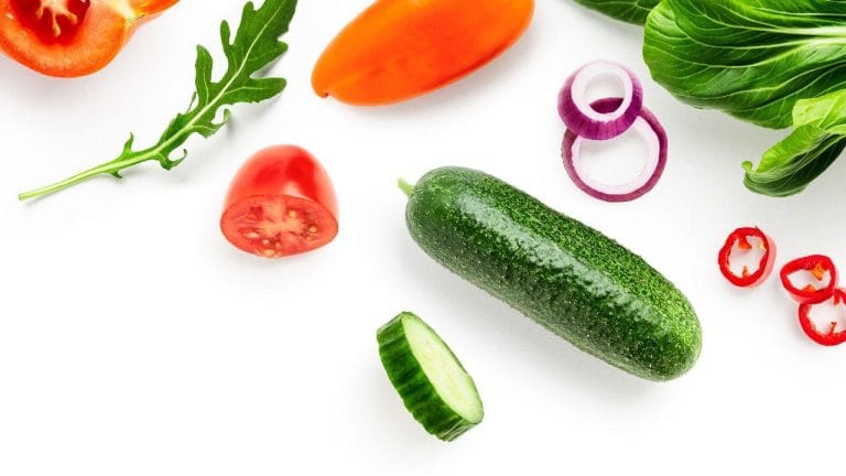 Casca de pepino é aposta simples para afastar moscas nos dias quentes