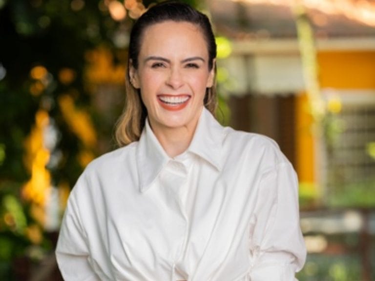 Ana Paula Renault confirma primeiro beijo após o BBB26 e defende liberdade feminina