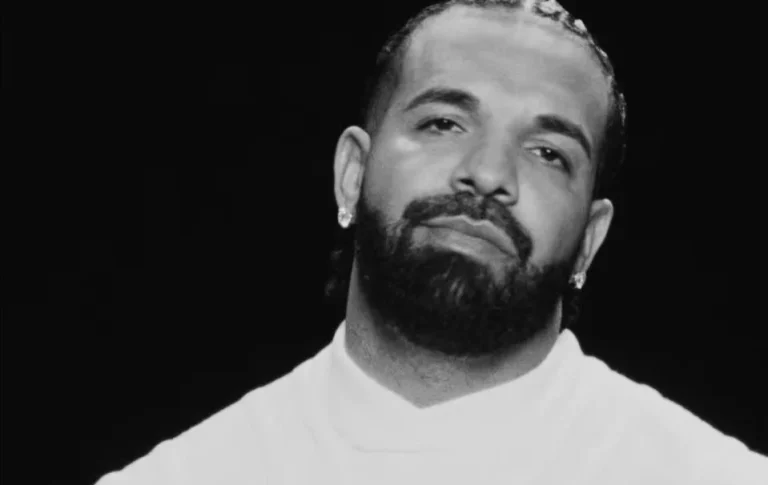 Drake lança três álbuns de uma vez e surpreende fãs