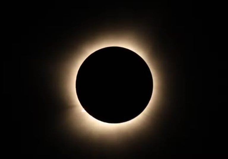 Hotéis na Espanha e Egito ficam lotados para o eclipse solar mais longo do século