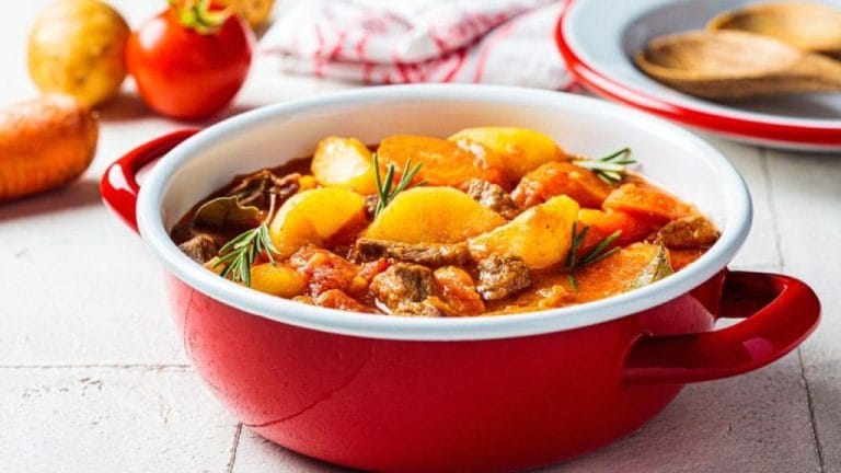Seis receitas de caldos para aquecer os dias frios
