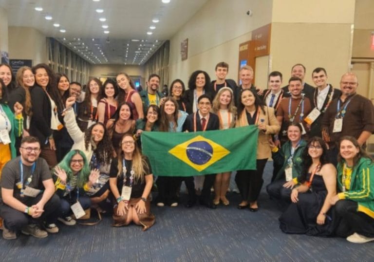 Brasileiros levam oito prêmios na maior feira de ciências estudantil do mundo, nos Estados Unidos