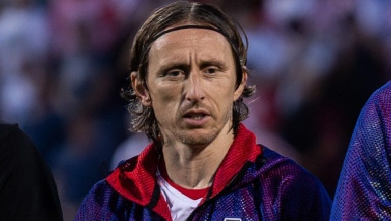 Alex Escobar é afastado de jogo do Brasil após mal-estar durante transmissão