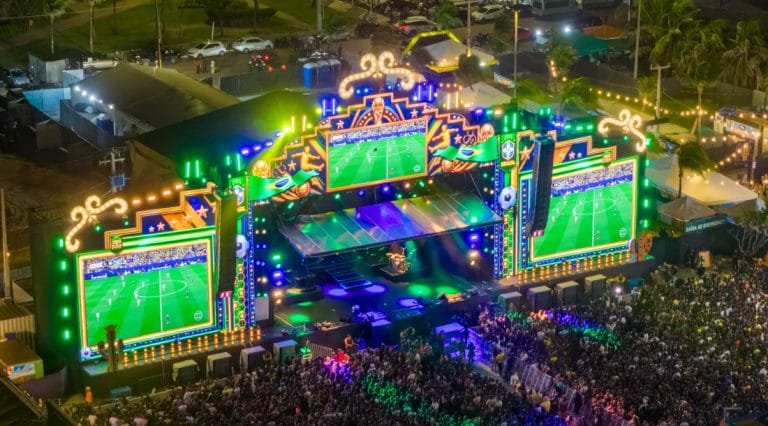 Arraiá do Povo e Vila do Forró transmitirão jogo do Brasil na Copa na noite de São João