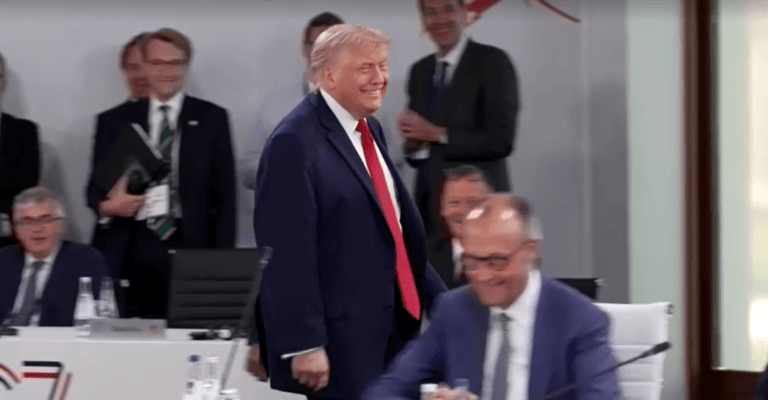 Atrasado no G7, Trump entra na sala e declara: ‘Eu sou o chefe’