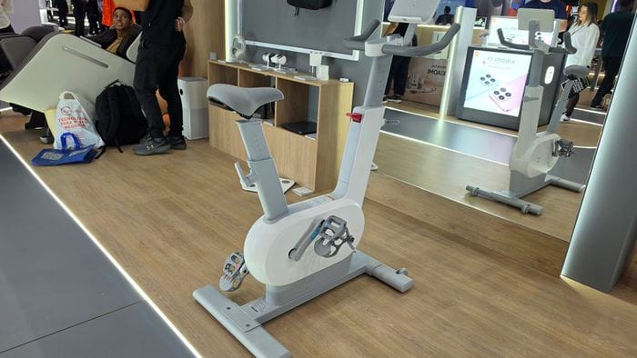 Bicicleta carrega celular com energia gerada pelo pedalar