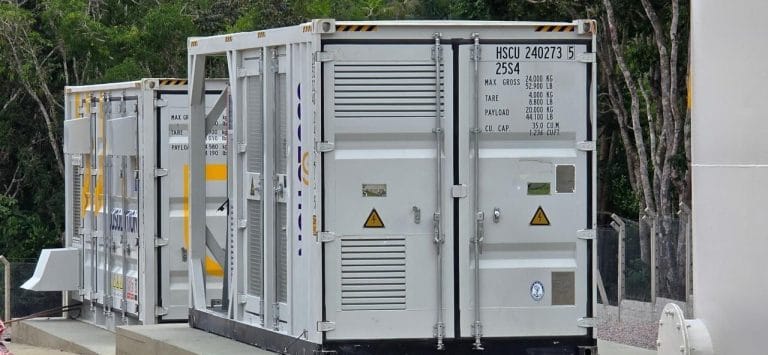 Brasil anuncia 1º leilão de baterias para reforçar energia renovável