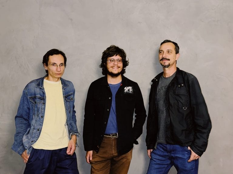 Capim Cósmico lança single “Capivara & Fuzz” sobre vícios e pensamentos intrusivos