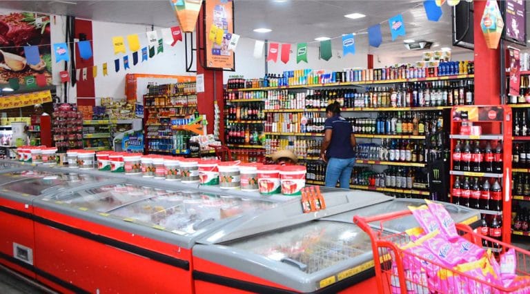 Comércio de Sergipe mantém alta nas vendas no ano e nos últimos 12 meses