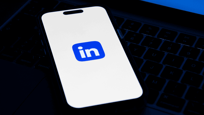 Convocado pelo LinkedIn, zagueiro estreia na Copa do Mundo por Cabo Verde