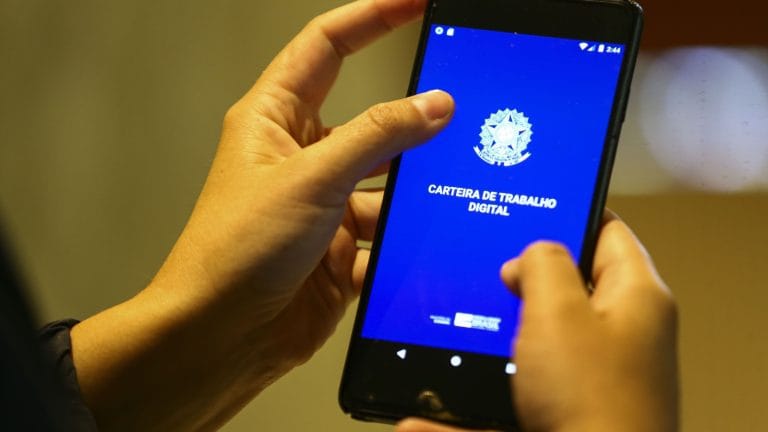 Dinheiro esquecido do PIS/Pasep é depositado hoje; saiba como sacar