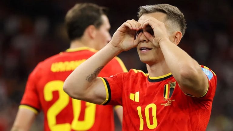 Egito e Irã empatam e Egito avança para o mata-mata da Copa do Mundo
