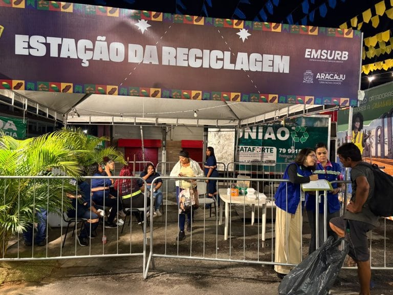 Forró Caju 2026: Estação da Reciclagem apoia catadores de materiais recicláveis