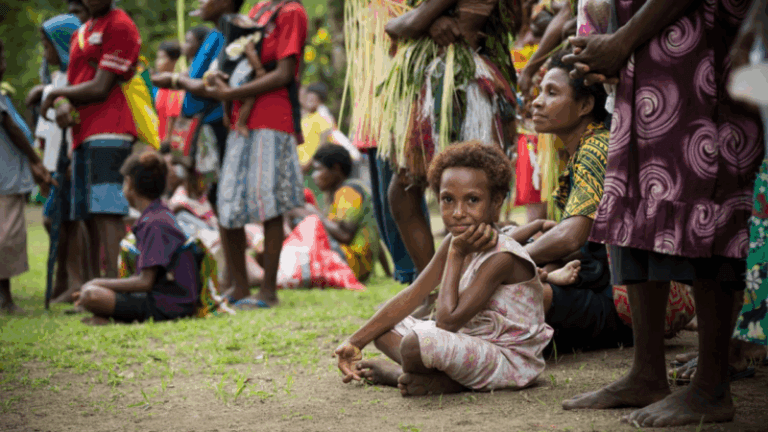 Genes de humanos extintos ainda moldam imunidade de povos da Oceania