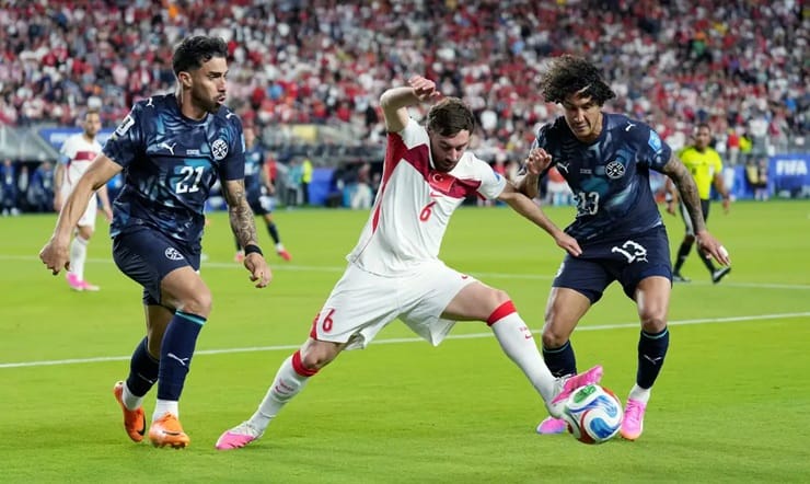 Gol com 1 minuto elimina Turquia e classifica Paraguai na Copa