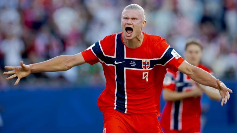 Haaland marca dois gols e Noruega goleia Iraque por 4 a 1 na Copa
