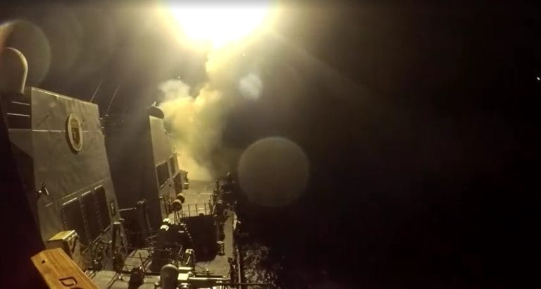 Irã confirma ataque a bases dos EUA no Kuwait e no Bahrein