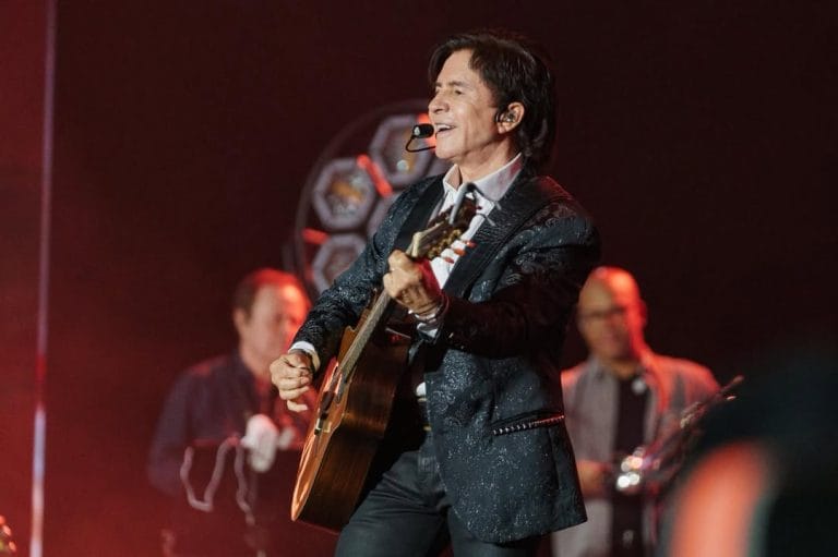 Chitãozinho & Xororó comemoram 56 anos de carreira no Pedro Leopoldo Rodeio Show