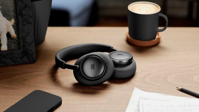 JBL Live 780NC chega ao Brasil com 80h de bateria e cancelamento de ruído