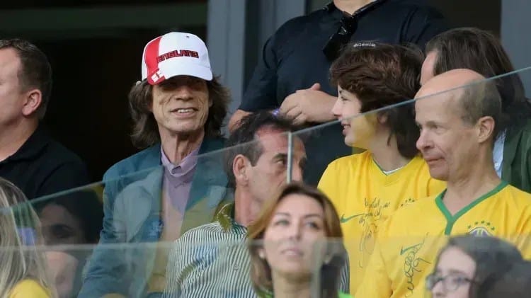 Keith Richards descarta turnês e propõe residência fixa para os Stones