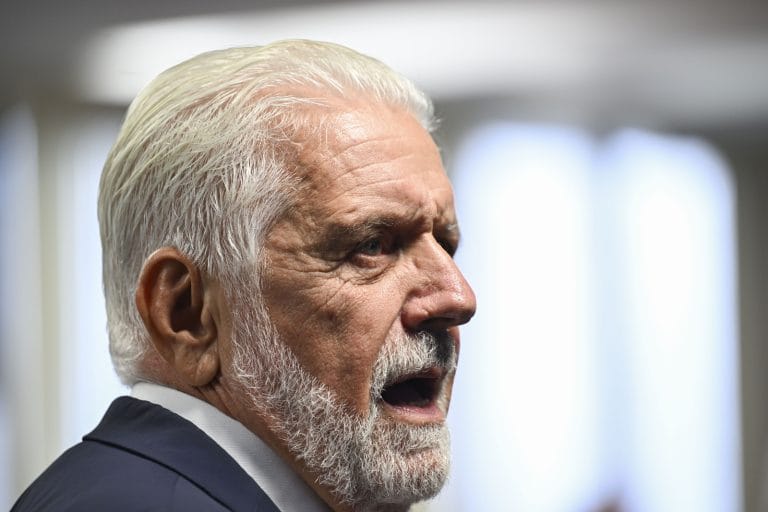 Lula liga para Wagner após acusações na Operação Compliance Zero