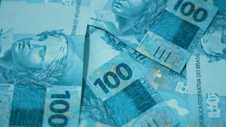 Pacote de R$ 190 bi ameaça fiscal e abala confiança na economia