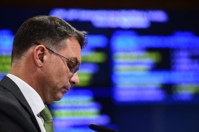 PGR quer Moraes fora do caso Dark Horse; Mendonça pode assumir