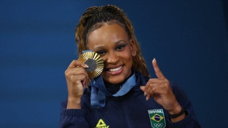 Rebeca Andrade vence ouro no salto e volta com tudo ao Pan-Americano