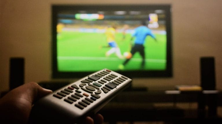 Rouca após o gol? Médico ensina como recuperar a voz na Copa 2026