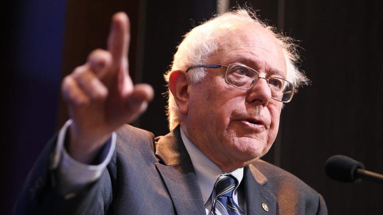 Sanders quer que empresas de IA paguem US$ 1.000 por ano a americanos