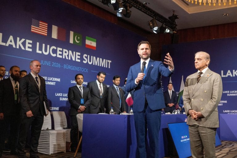 Starmer renuncia e Reino Unido busca novo premiê antes de setembro