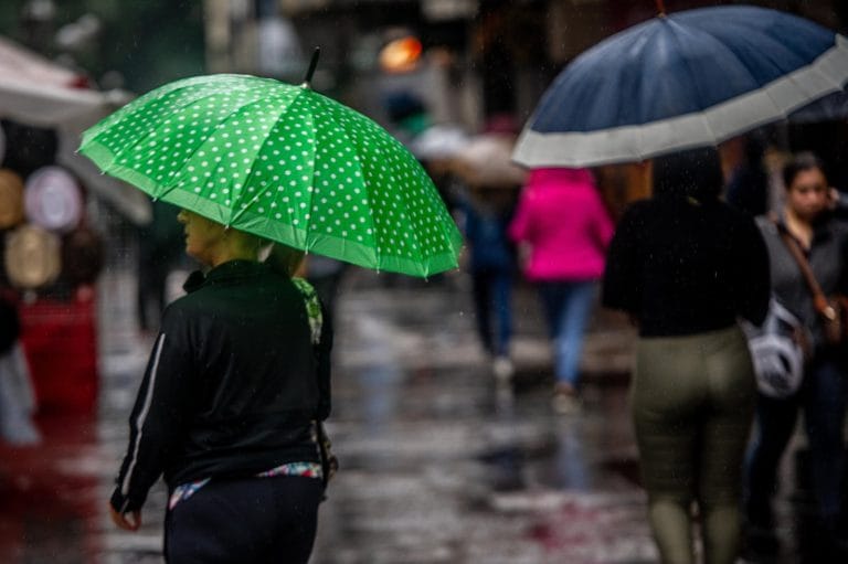 Temporais e granizo marcam início do inverno no Sul do Brasil