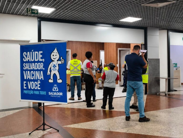 Aeroporto de Salvador terá posto de vacinação gratuita em julho