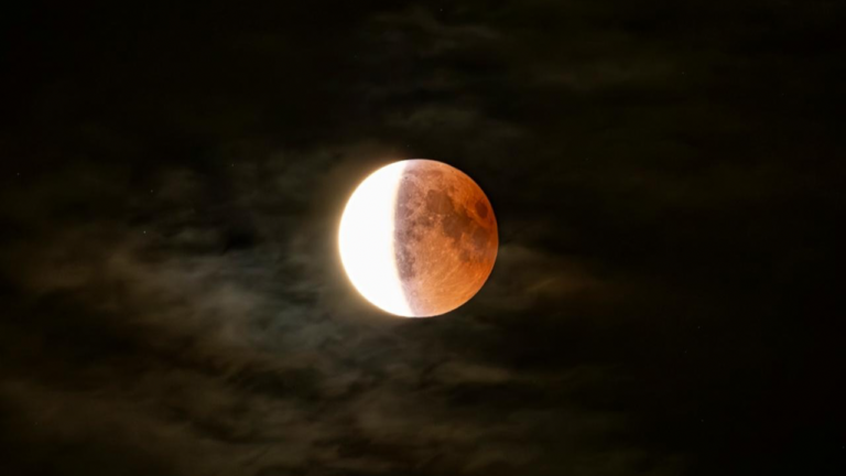 Agosto trará dois eclipses, um visível em todo o Brasil