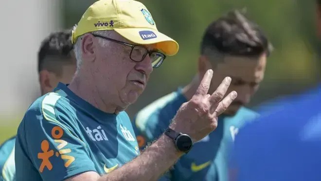 Ancelotti assume erro tático e responsabiliza mudança pela queda do Brasil
