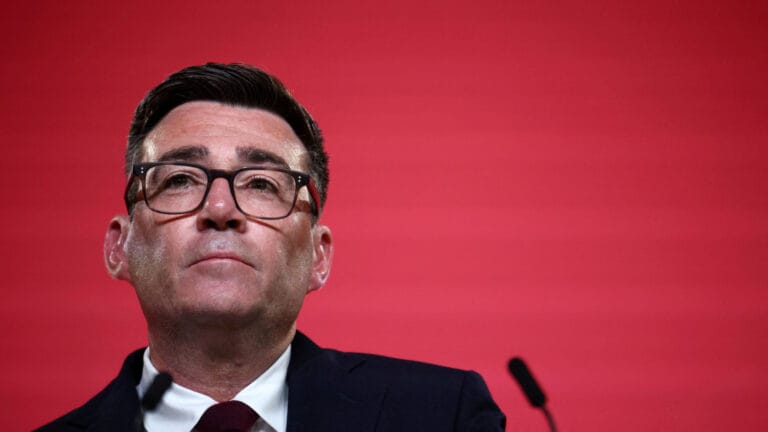Andy Burnham é o novo primeiro-ministro do Reino Unido com desafios à frente