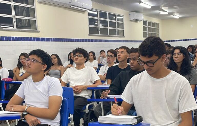 Aulão gratuito prepara alunos para o Enem neste sábado na Unit