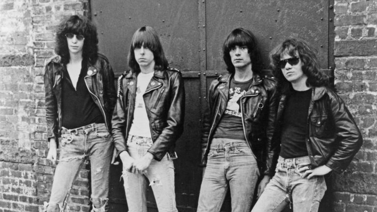 Calçada da Fama homenageará Ramones com estrela em 2027