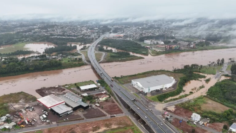 Chuvas elevam risco de enchentes no Rio Jacuí; alerta vai até sexta