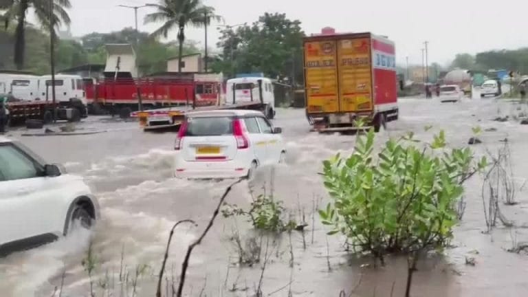 Chuvas em Mumbai causam desabamentos e deixam seis mortos